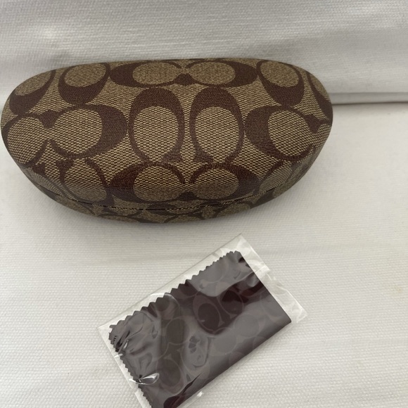 Coach sunglasses case w/cloth - Picture 3 of 5